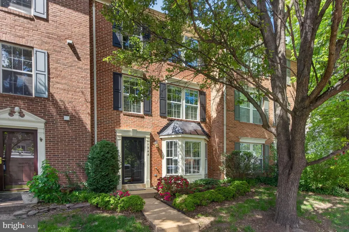 1343 Argall Pl, Alexandria, VA 22314 - #1