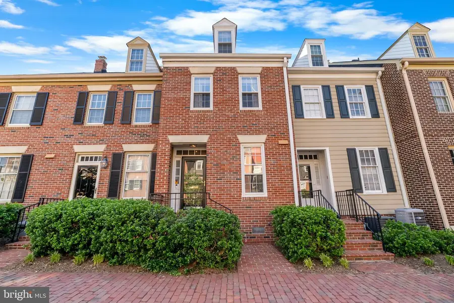 633 S Columbus St, Alexandria, VA 22314 - #2
