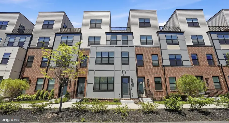4927 Eisenhower Ave, Alexandria, VA 22304 - #2