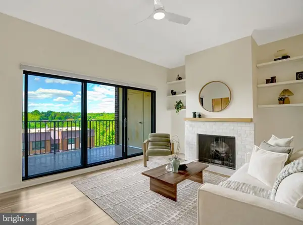 128 Roberts Ln #400, ALEXANDRIA, VA 22314