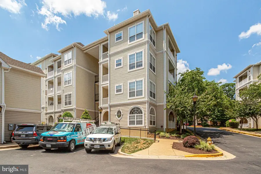 4560 Strutfield Ln #1110, Alexandria, VA 22311 - #2