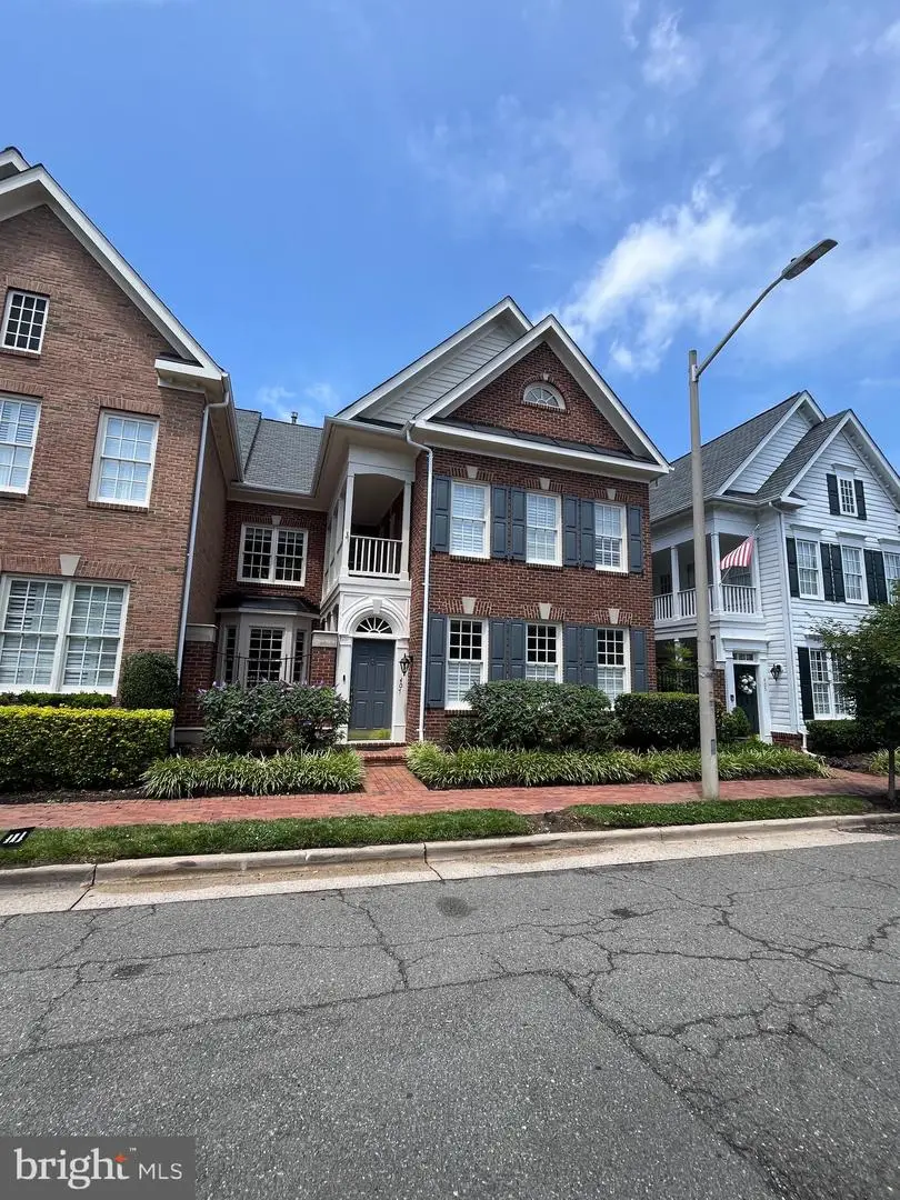 407 S Henry St, Alexandria, VA 22314 - #3