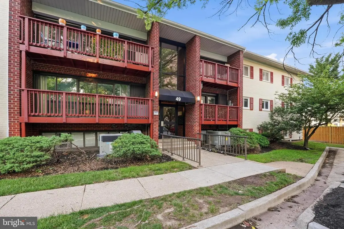 49 Skyhill Rd #204, Alexandria, VA 22314 - #1