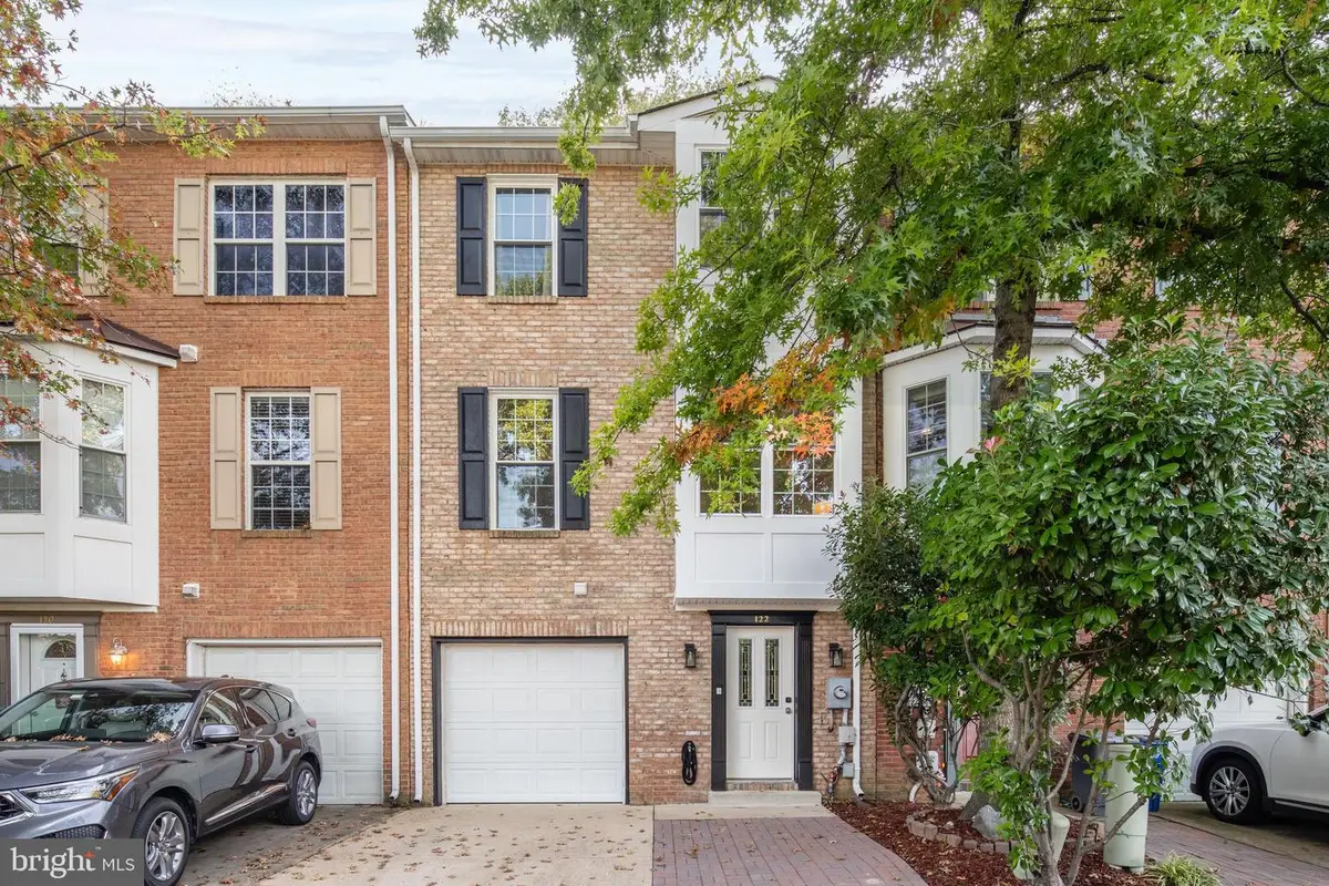 122 Sanborn Pl, Alexandria, VA 22305 - #1