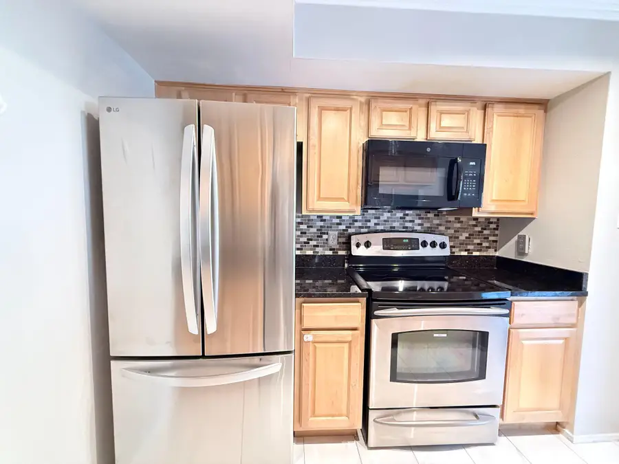 3311 Wyndham #2202, Alexandria, VA 22302 - #3