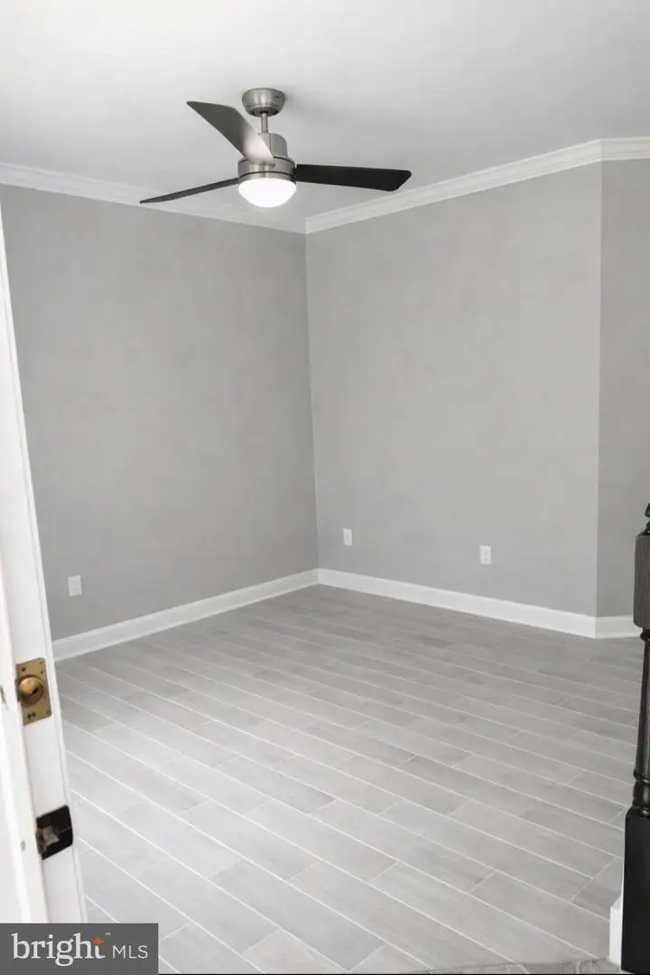 5854 Cowling Ct, Alexandria, VA 22304 - #3