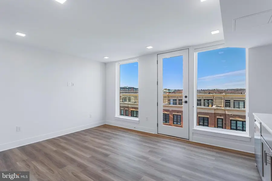701 N Henry St #306, Alexandria, VA 22314 - #2