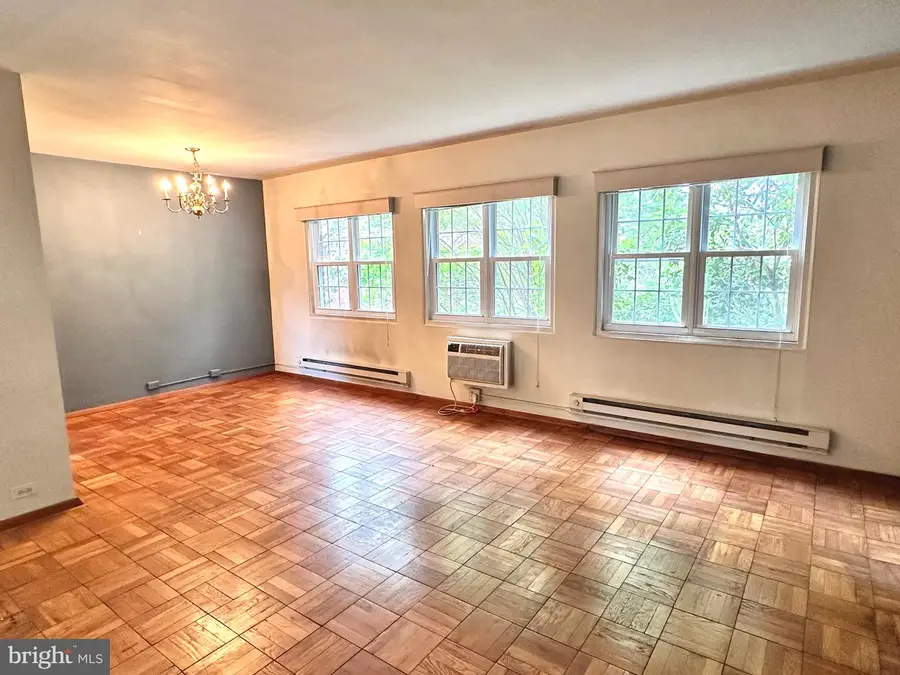 1119 Beverley Dr, Alexandria, VA 22302 - #3