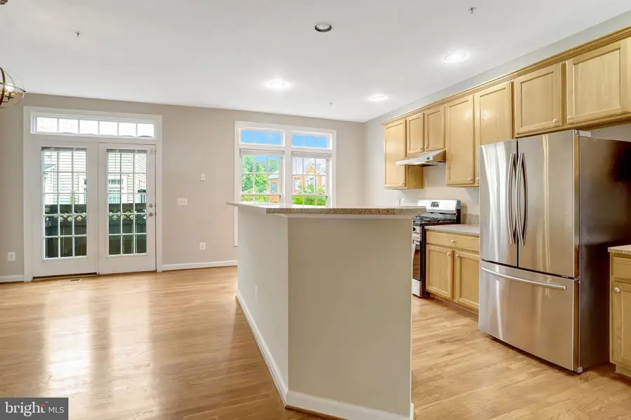 903 Harrison Cir, Alexandria, VA 22304 - #3