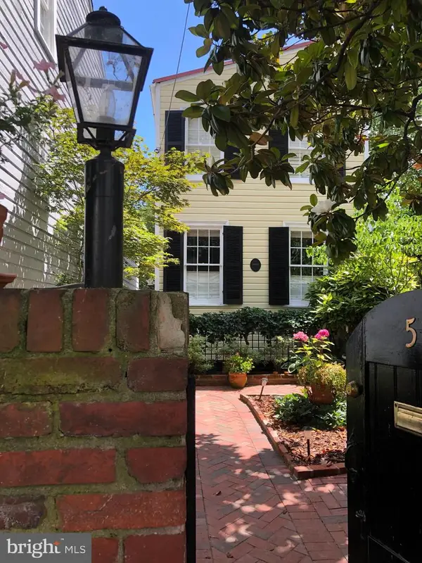 518 Queen St, ALEXANDRIA, VA 22314