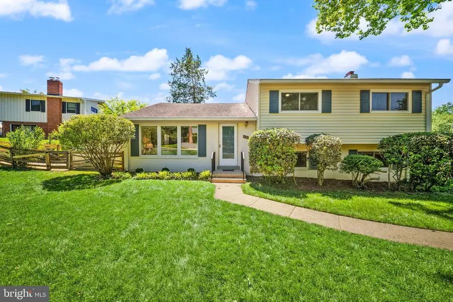 703 N Mansfield St, Alexandria, VA 22304 - #3