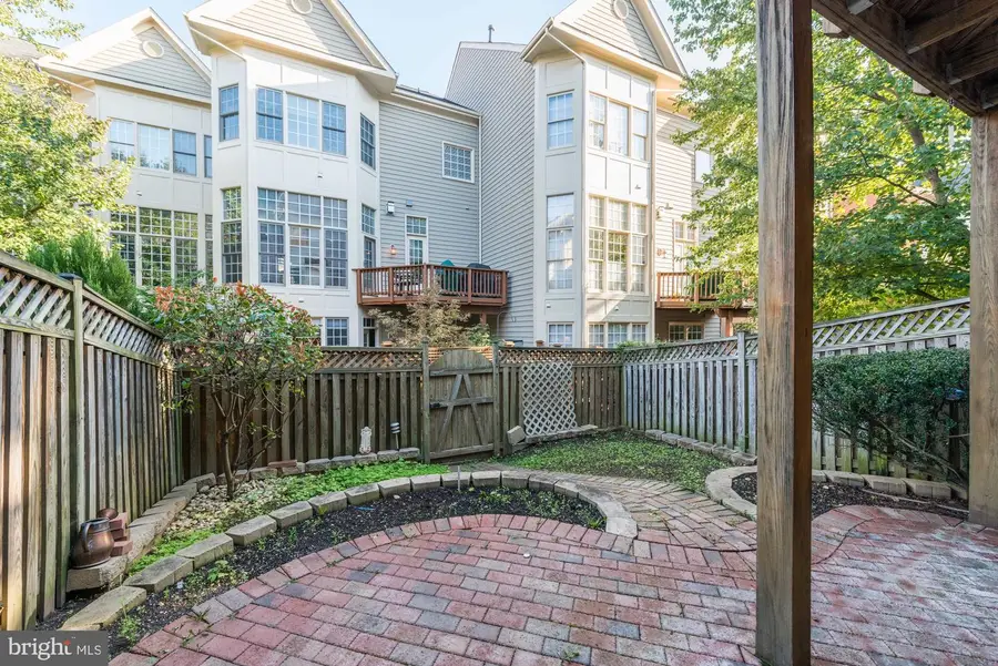 5007 Barbour Dr, Alexandria, VA 22304 - #3