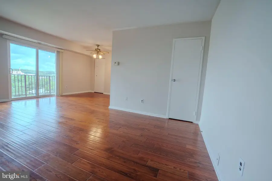 6147 Edsall Rd #n, Alexandria, VA 22304 - #2