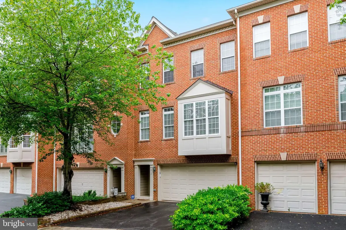 413 Clayton Ln, Alexandria, VA 22304 - #1