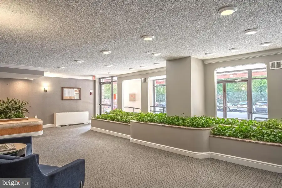 2500 N Van Dorn St #1518, Alexandria, VA 22302 - #3