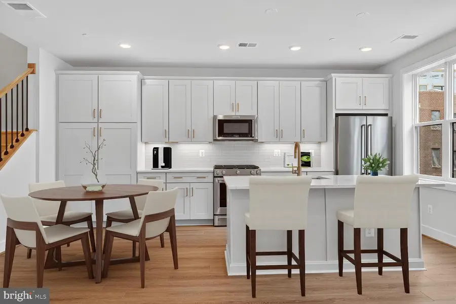 140 Pepperell St, Alexandria, VA 22304 - #2