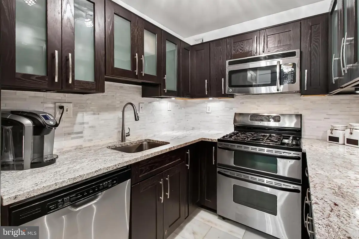 801 N Pitt St N #910, Alexandria, VA 22314 - #1