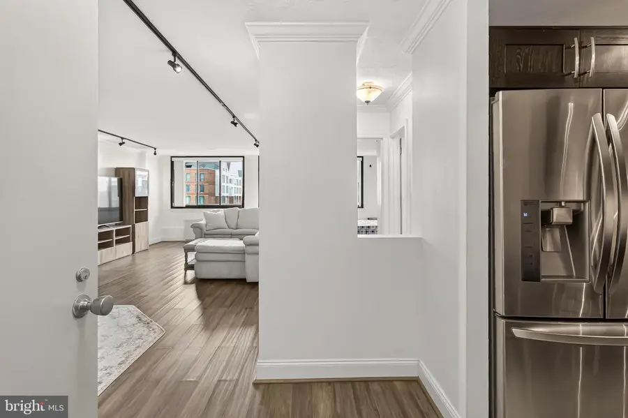 801 N Pitt St N #910, Alexandria, VA 22314 - #3
