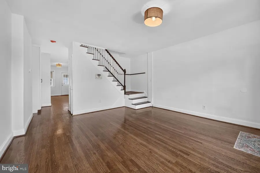 1204 Oronoco St, Alexandria, VA 22314 - #2