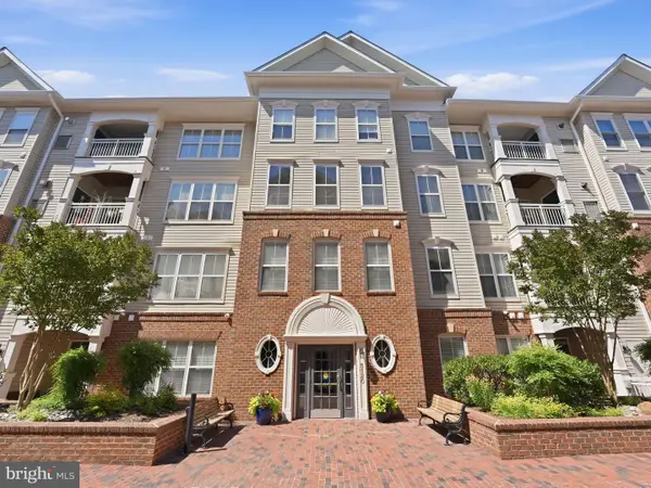 5120 Donovan Dr #102, ALEXANDRIA, VA 22304