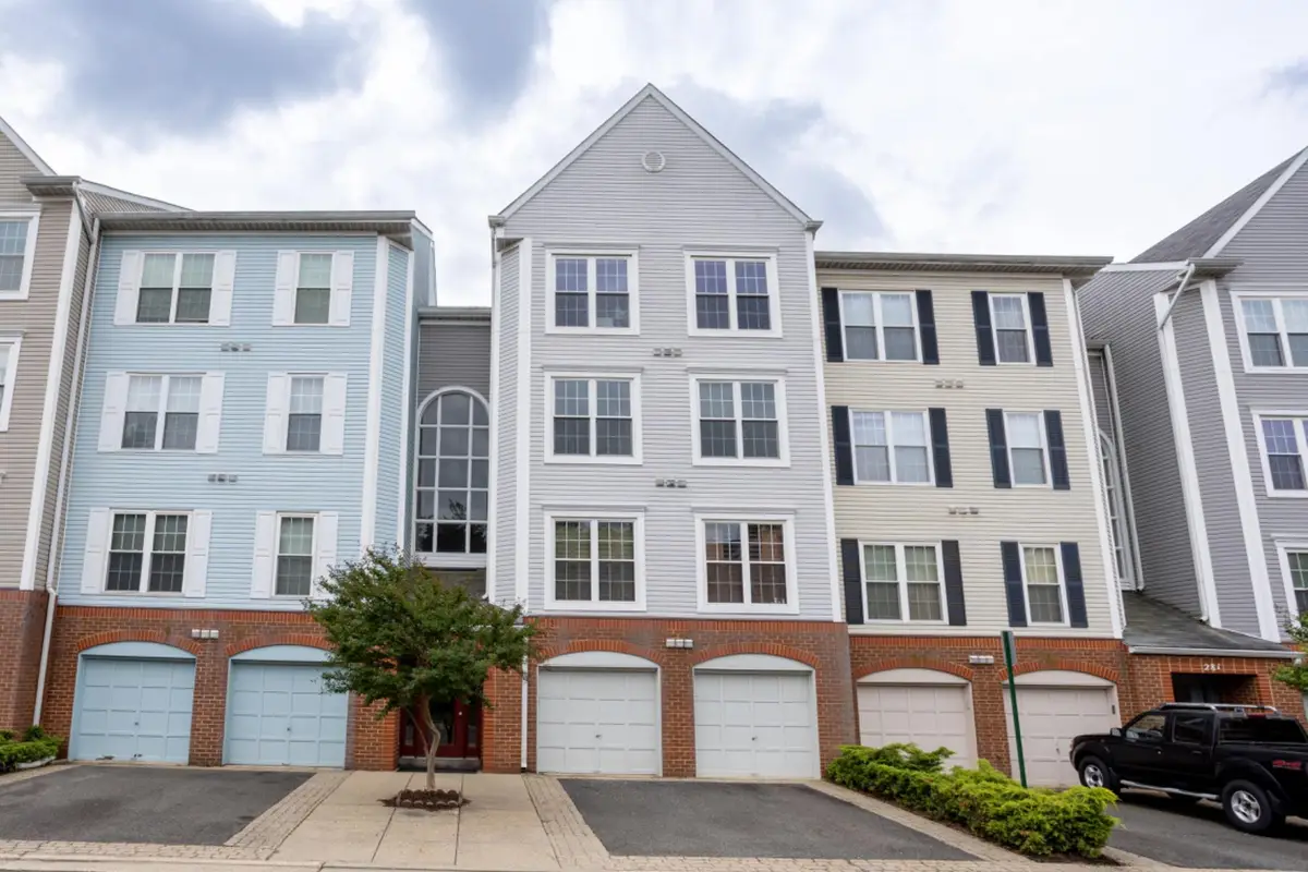 279 S Pickett St #301, Alexandria, VA 22304 - #1