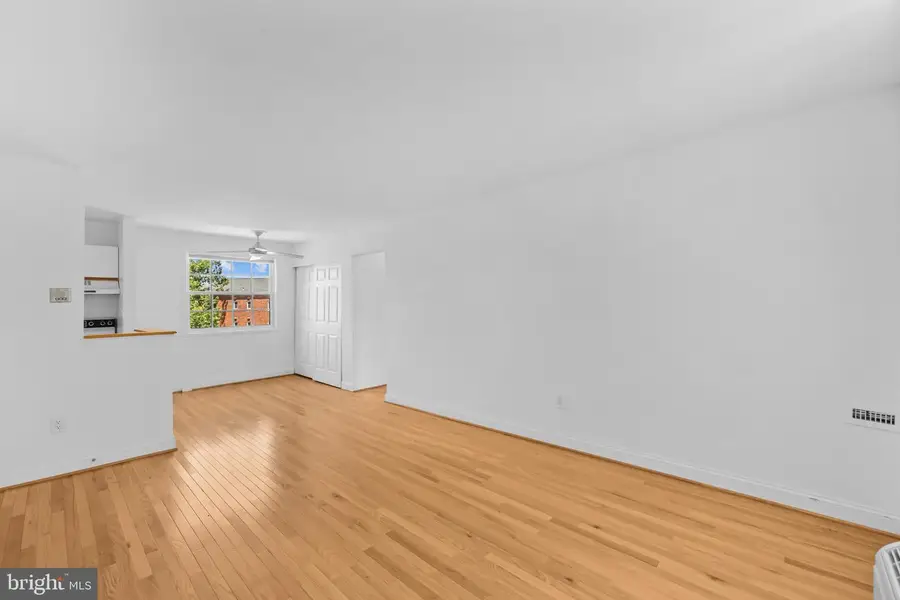 1630 W Abingdon Dr #302, Alexandria, VA 22314 - #3