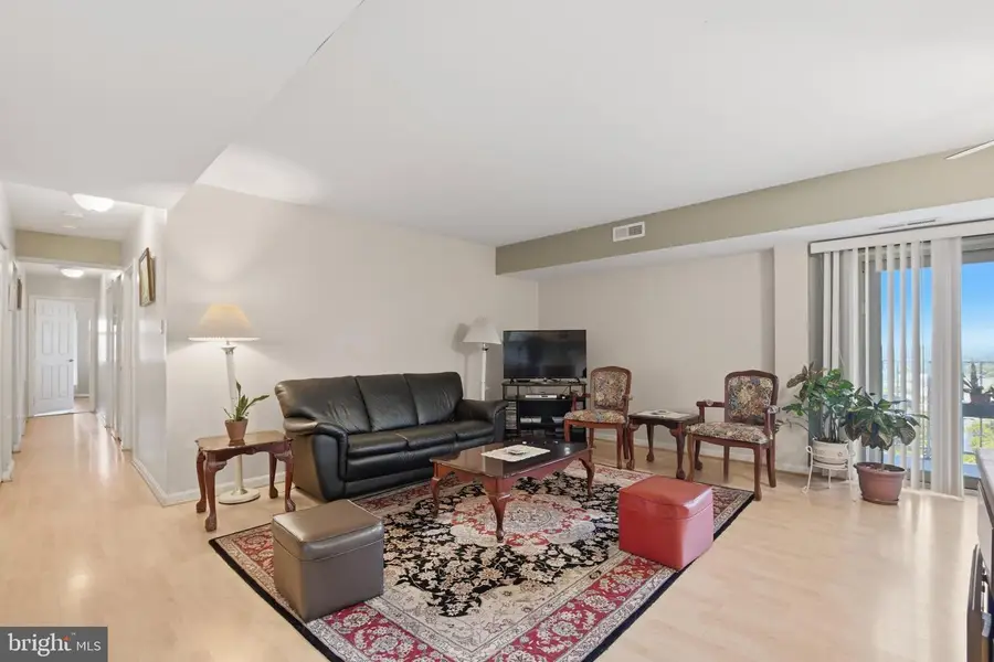 5250 Valley Forge Dr #704, Alexandria, VA 22304 - #3