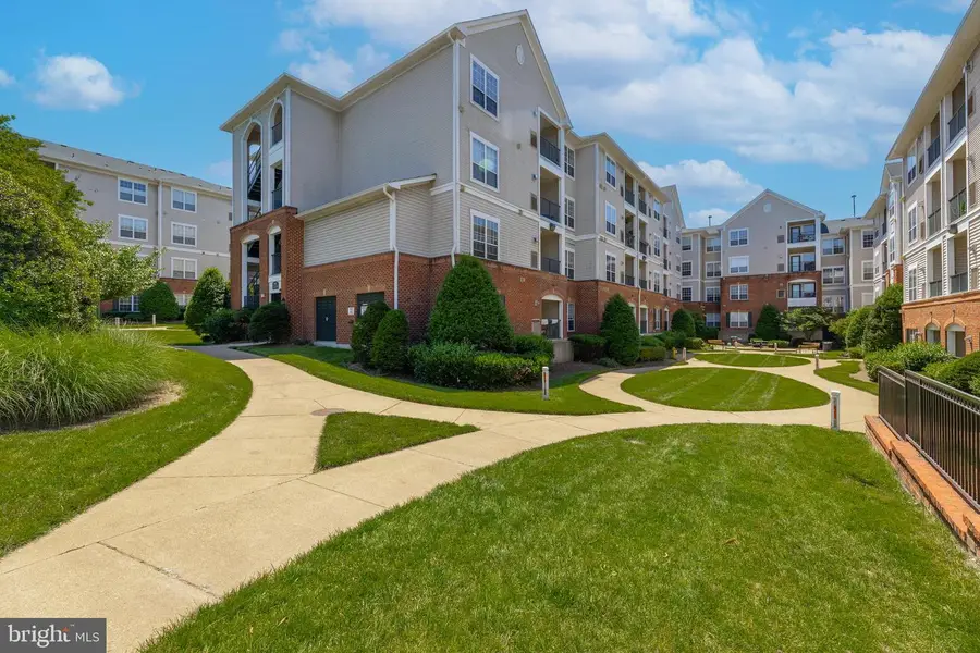 4852 Eisenhower Ave #338, Alexandria, VA 22304 - #2