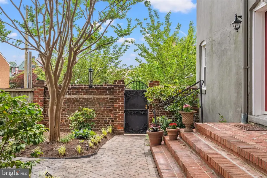 539 S Columbus St, Alexandria, VA 22314 - #3