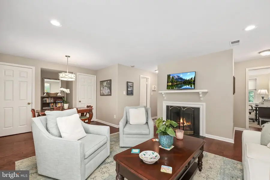 524 N West St, Alexandria, VA 22314 - #3