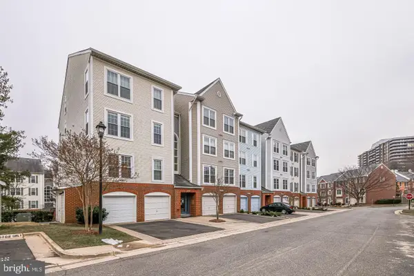 277 S Pickett St #302, ALEXANDRIA, VA 22304