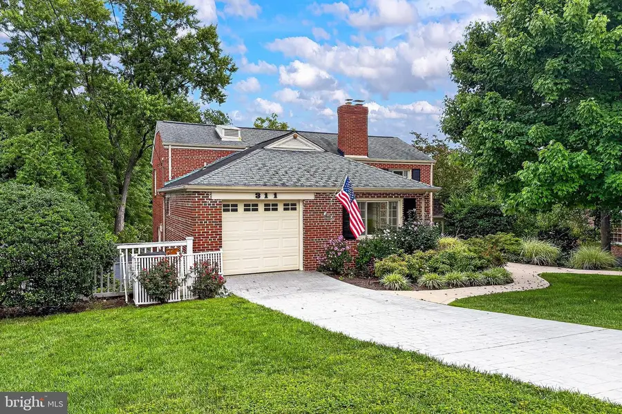 311 Skyhill Rd, Alexandria, VA 22314 - #2