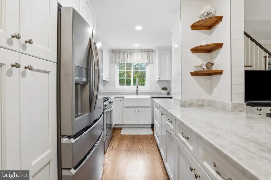 3128 Martha Custis Dr, Alexandria, VA 22302 - #3