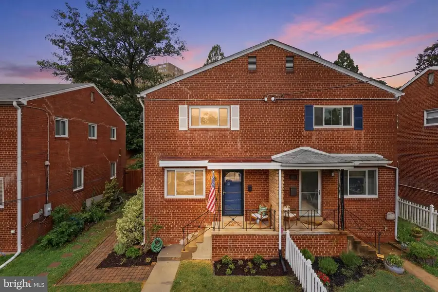 48 W Taylor Run Pkwy, Alexandria, VA 22314 - #2