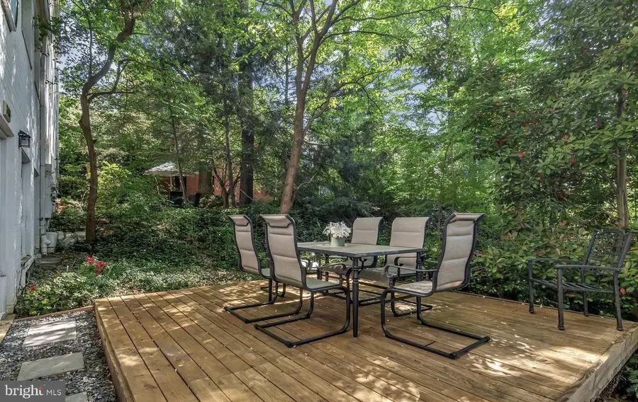 3484 Martha Custis Dr, Alexandria, VA 22302 - #3
