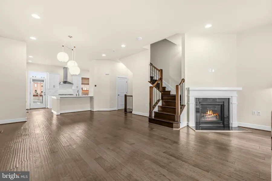 2007 Main Line Blvd, Alexandria, VA 22301 - #3
