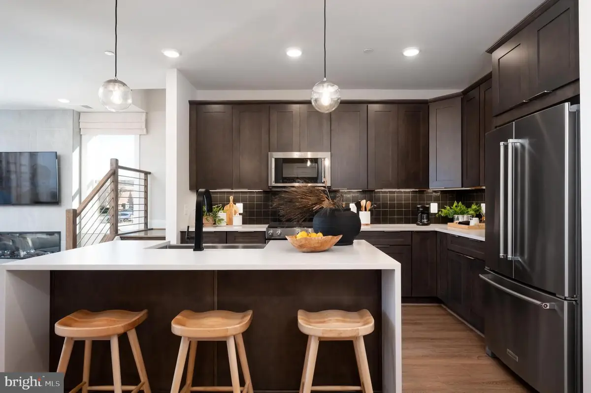 131 Warburton St, Alexandria, VA 22304 - #1