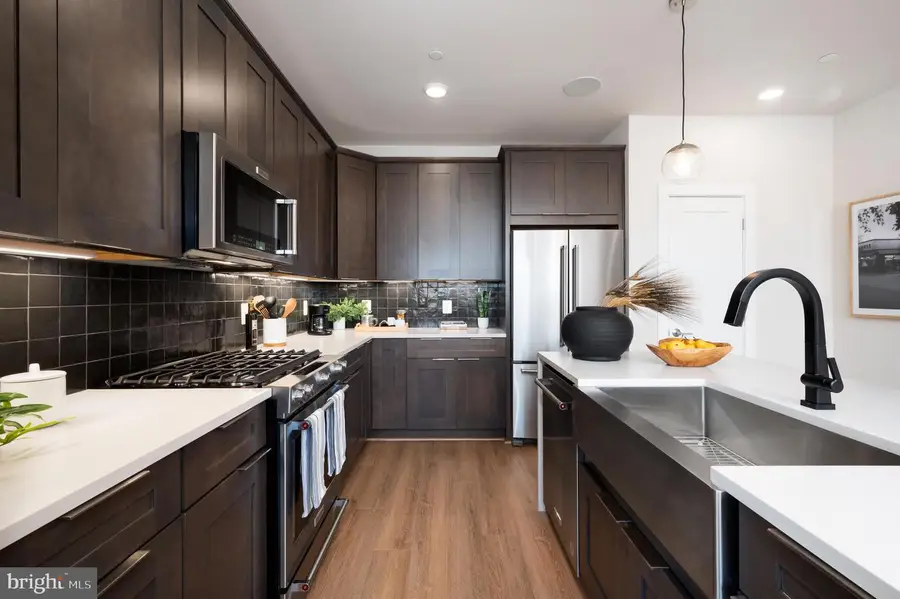 131 Warburton St, Alexandria, VA 22304 - #2