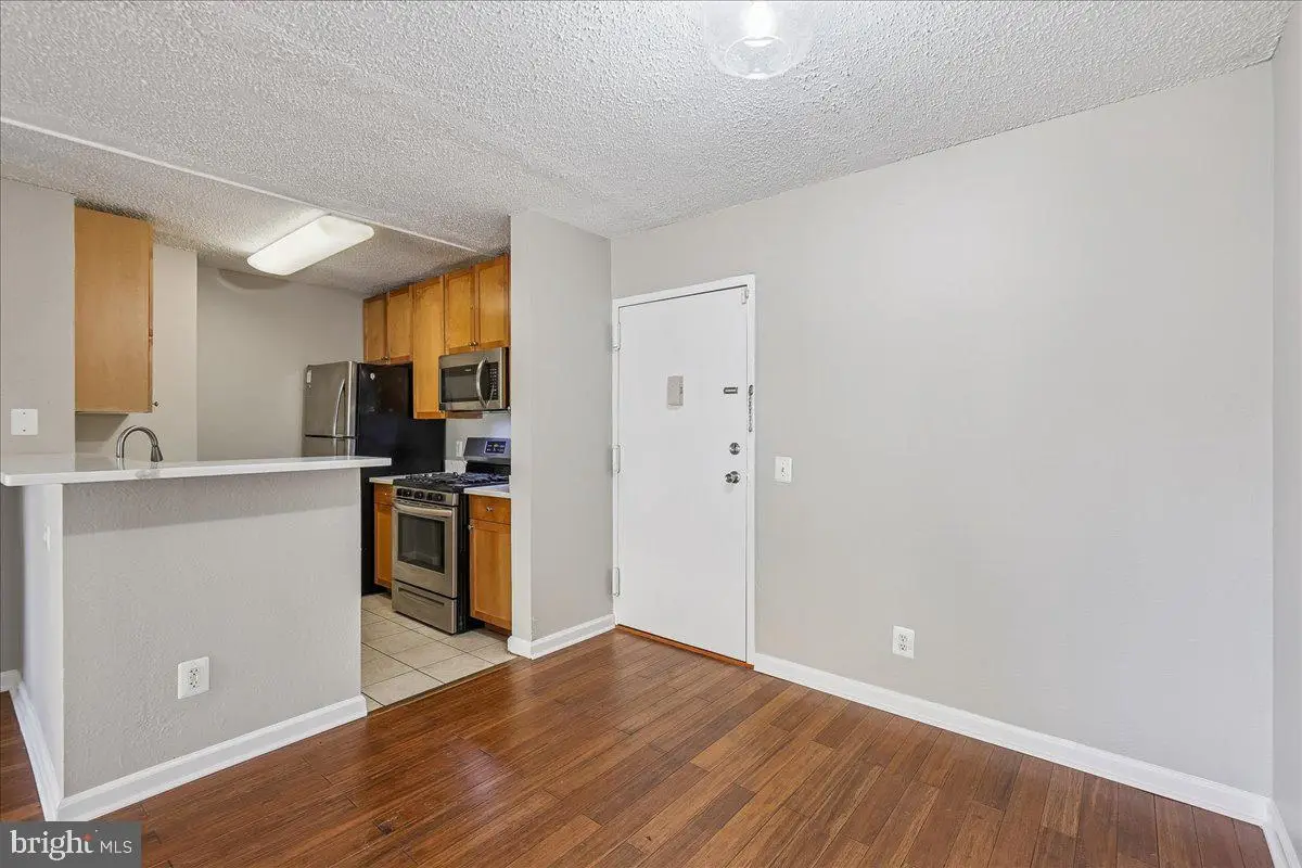 60 S Van Dorn St #210, Alexandria, VA 22304 - #1