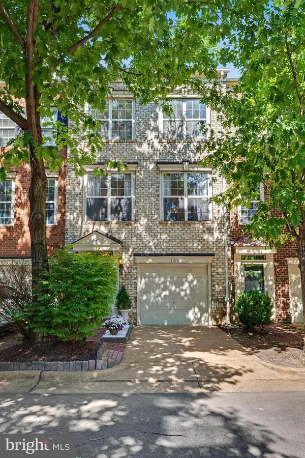 109 Martin Ln, ALEXANDRIA, VA 22304