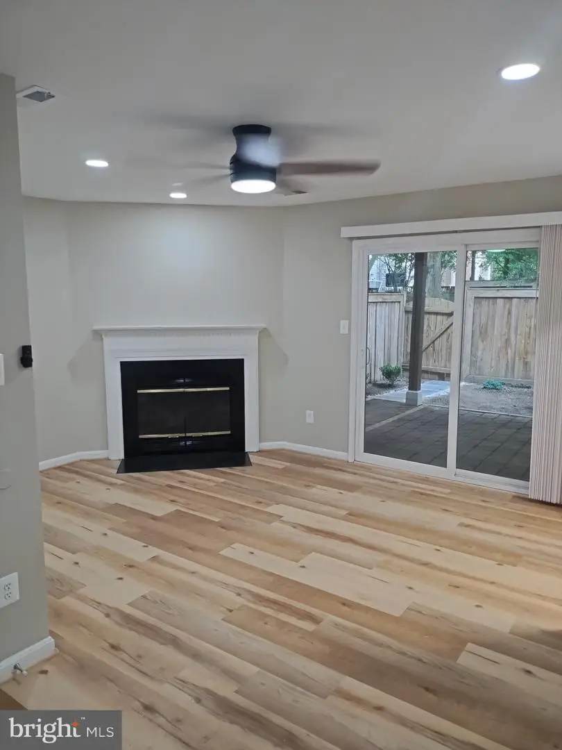 1220 Quaker Hill Dr, Alexandria, VA 22314 - #3