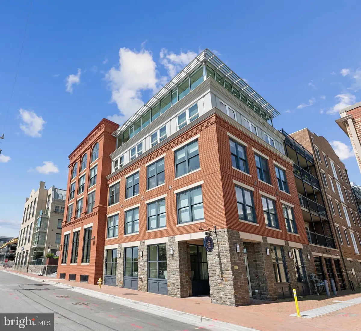 225 Strand St #202, Alexandria, VA 22314 - #1