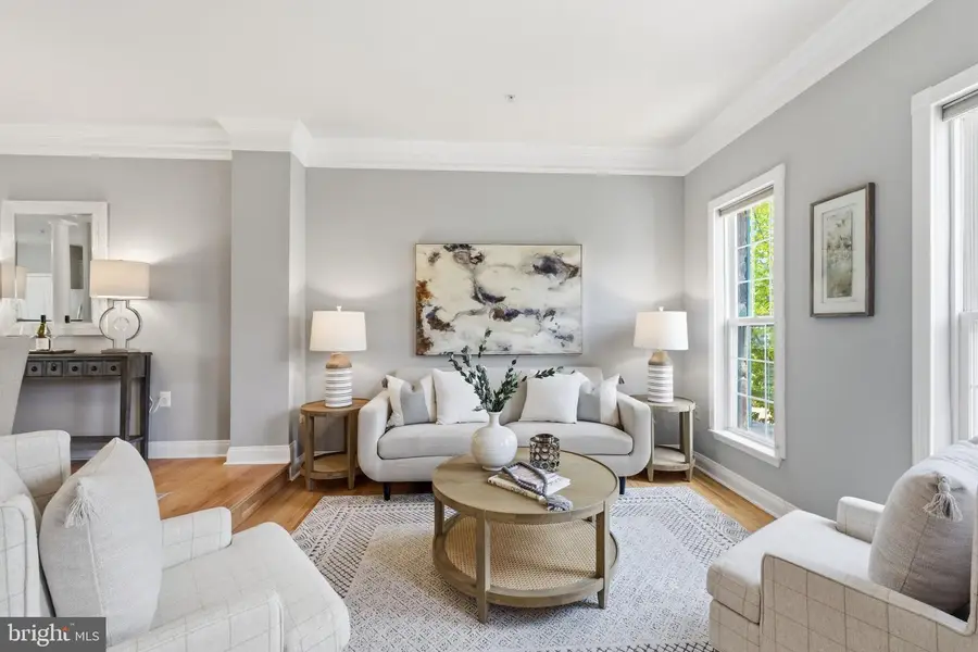 111 Lake Cook Dr, Alexandria, VA 22304 - #2