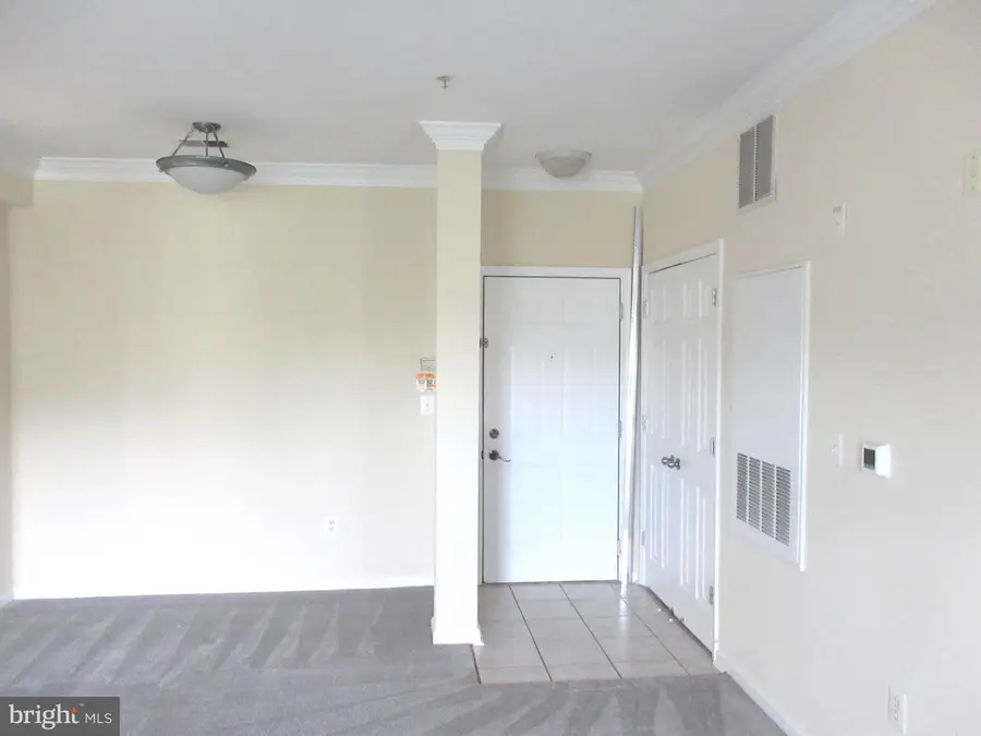 4850 Eisenhower Ave #425, Alexandria, VA 22304 - #2