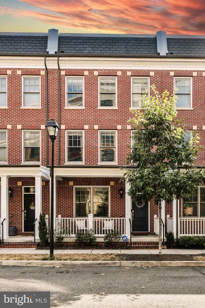915 Parker Gray School Way, Alexandria, VA 22314 - #1