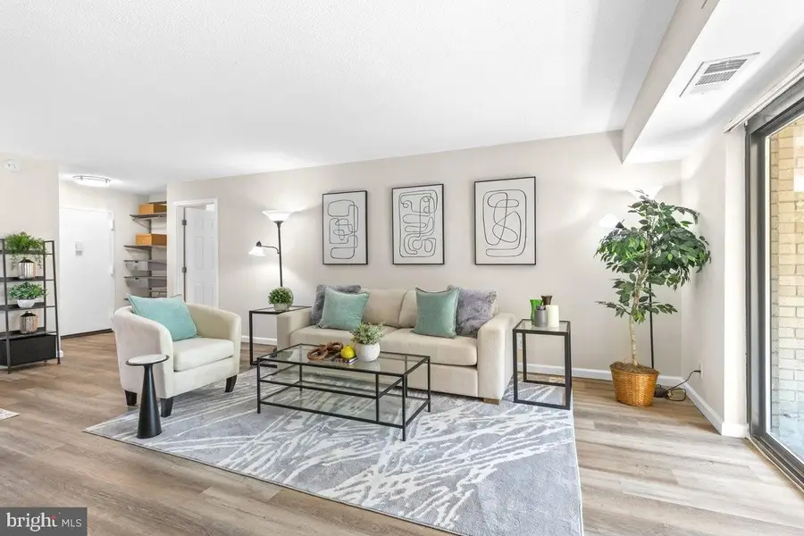 309 Yoakum Pkwy #204, Alexandria, VA 22304 - #3