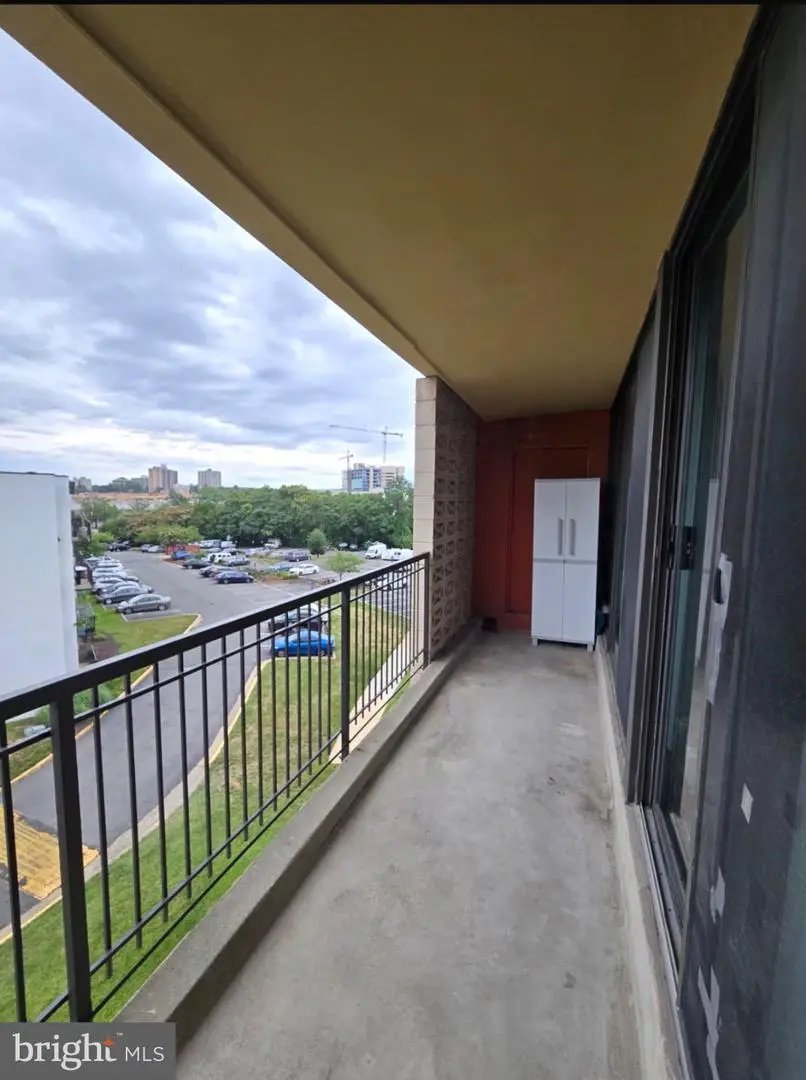 16 S Van Dorn St #607, Alexandria, VA 22304 - #2