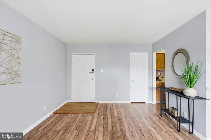 6220 Edsall Rd #302, Alexandria, VA 22312 - #2