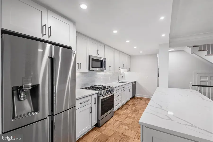 3415 Valley Dr, Alexandria, VA 22302 - #2