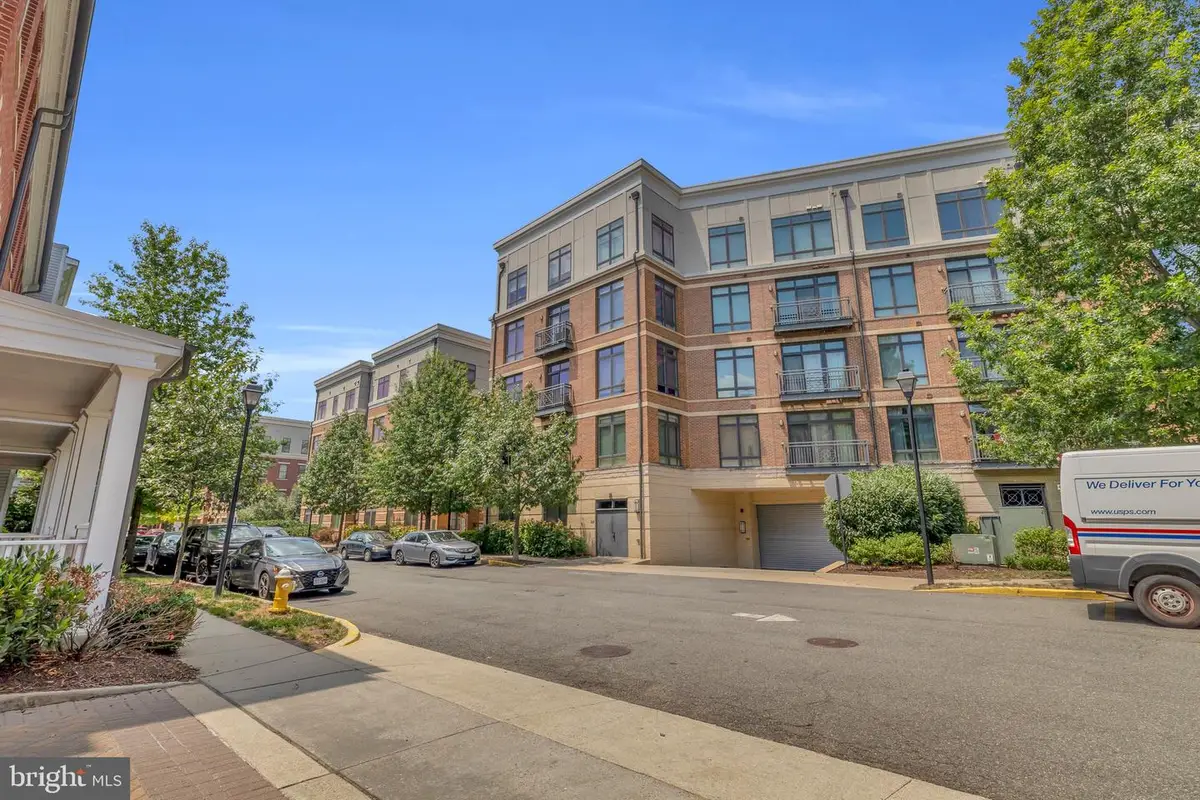 915 N Patrick St #407, Alexandria, VA 22314 - #1